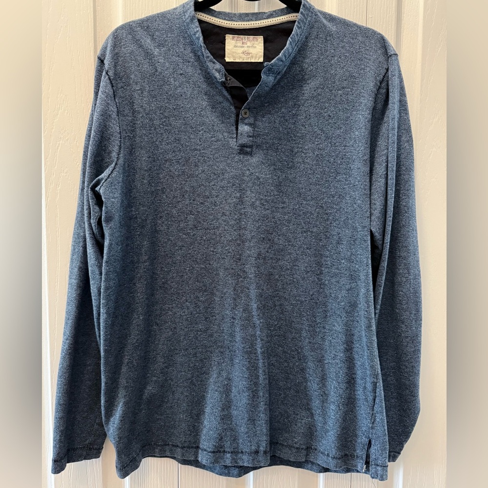 Hudson and Barrow men’s long sleeve T-shirt